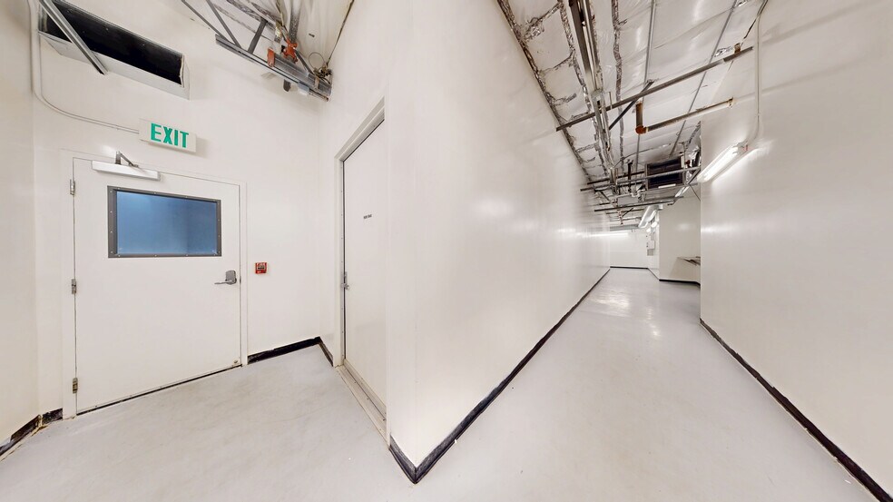 More Photos Of 4145 Wagon Trail Ave, Las Vegas Warehouse For Sale