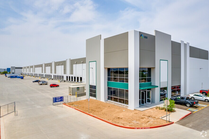 More Photos Of 7205 W Buckeye Rd, Phoenix Unknown For Lease