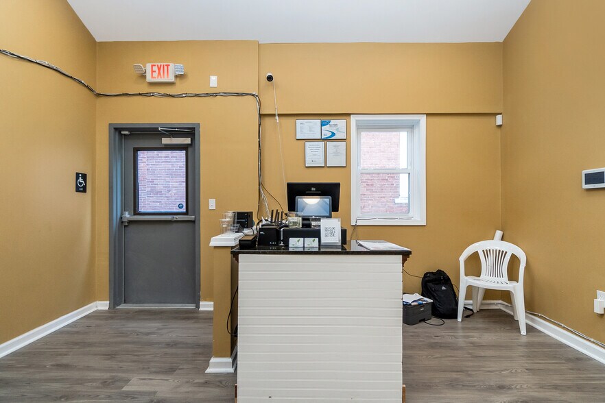 More Photos Of 474 W Main St, Kutztown Storefront Retail Residential For Sale