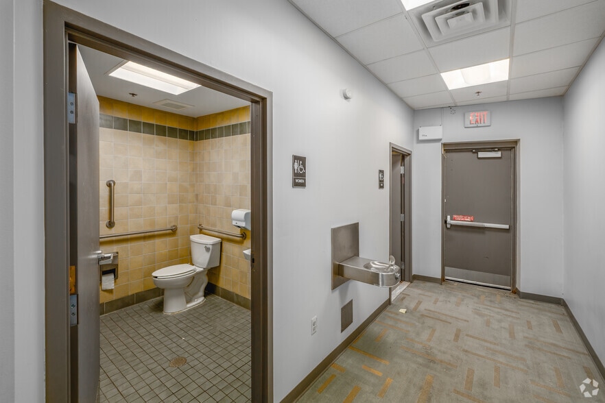 More Photos Of 3391 State Route 27, Franklin Park Storefront For Lease
