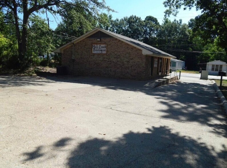 More Photos Of 505 N Washington St, Farmerville Office For Lease