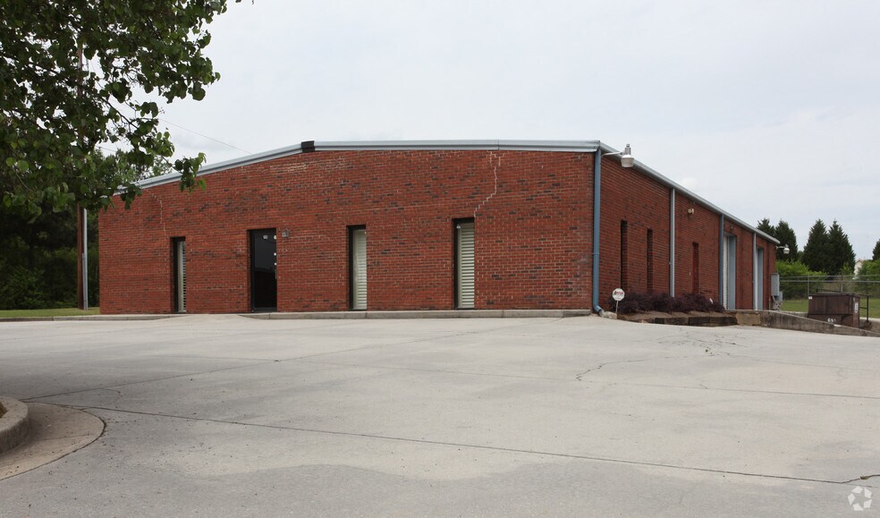 More Photos Of 50 Grayson Industrial Pky, Grayson Warehouse For Sale