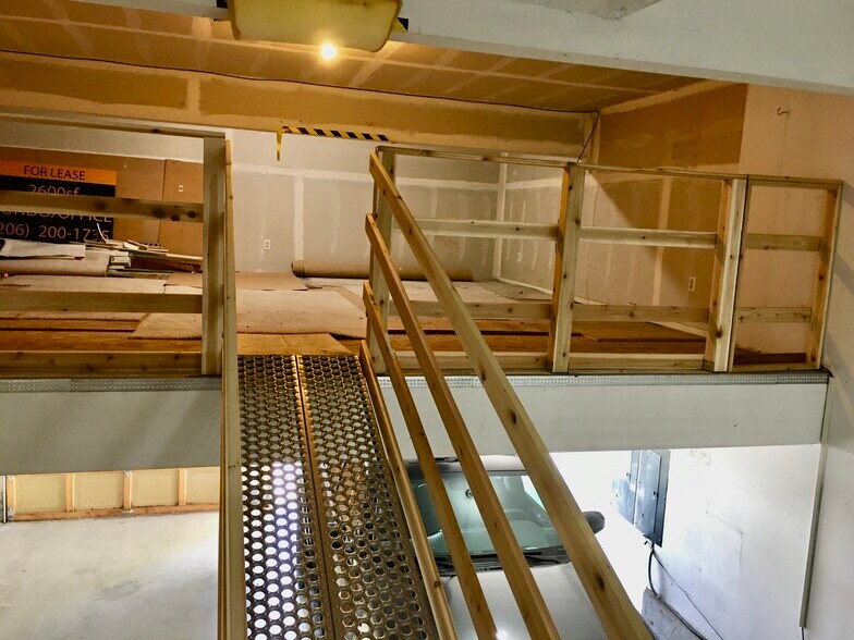 More Photos Of 808-810 6th St S, Kirkland Office Residential For Lease