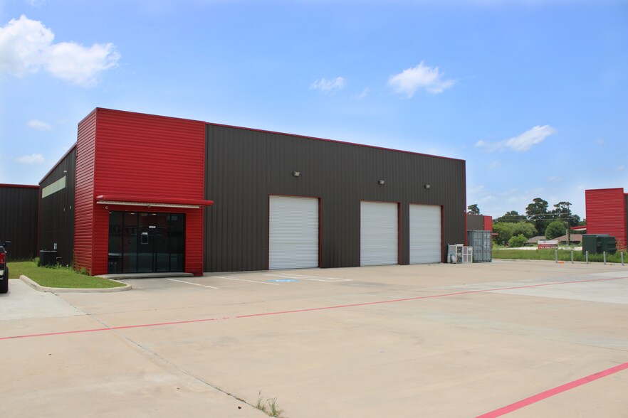 Primary Photo Of 16291 North Fwy, Houston Warehouse For Sale
