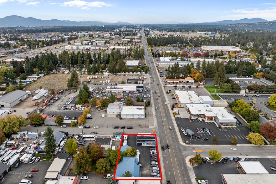 More Photos Of 2929 N Government Way, Coeur d'Alene Auto Dealership For Sale