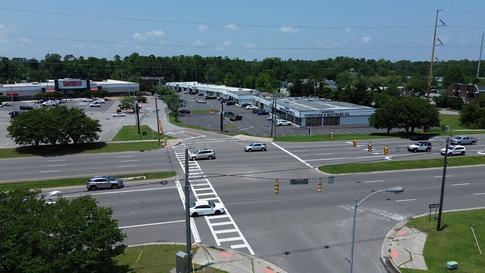 More Photos Of 806-839 S Kerr Ave, Wilmington Unknown For Lease