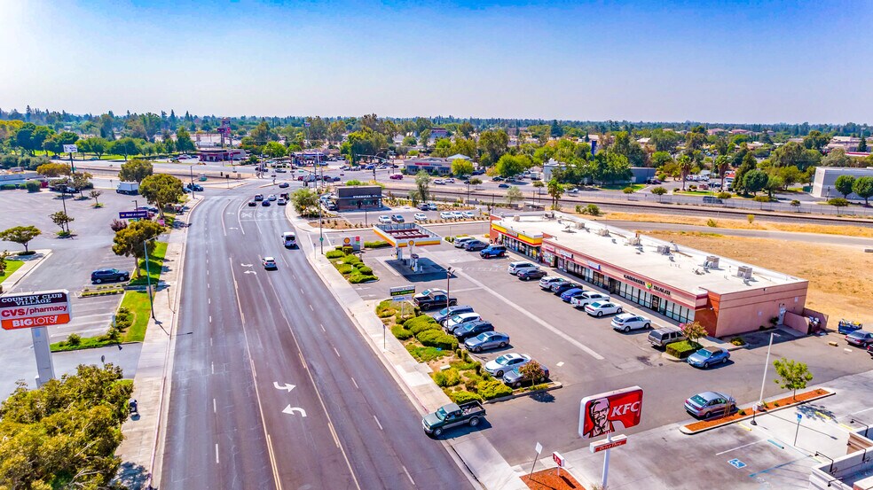 More Photos Of 1130 Country Club Dr, Madera Freestanding For Lease
