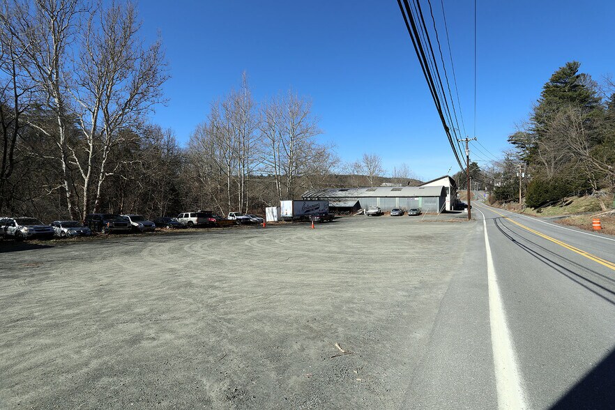 More Photos Of 4587 State Route 17b, Callicoon Auto Dealership For Sale