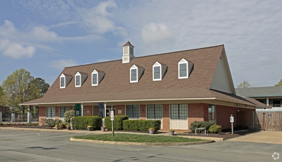 More Photos Of 100 Waller Mill Rd, Williamsburg Freestanding For Sale