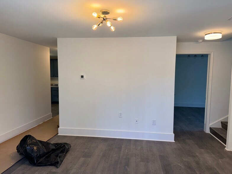 More Photos Of 2401 S Alston Ave, Durham Warehouse For Lease