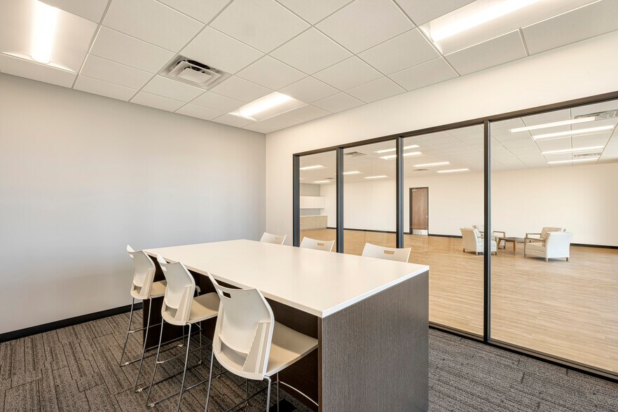 More Photos Of 12815 W Northern Ave, Glendale Unknown For Lease