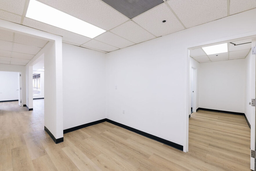 More Photos Of 4200 N 29th Ave, Hollywood Unknown For Lease