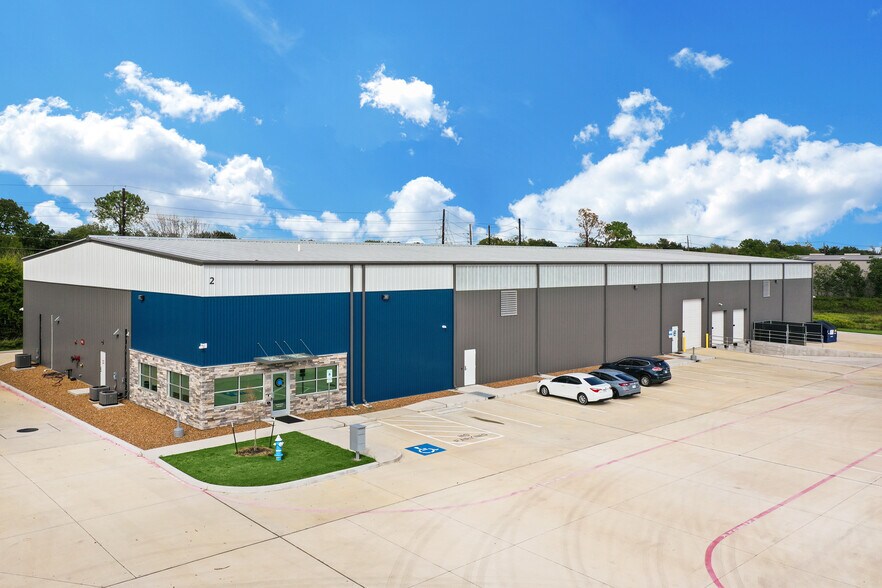 More Photos Of 13750 FM 529 Rd, Houston Warehouse For Sale