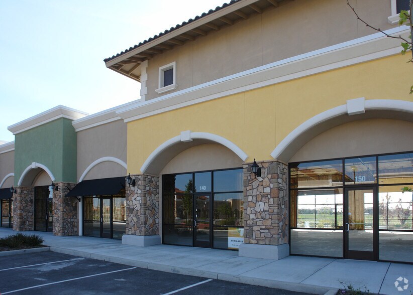 More Photos Of 2501-2623 Riparian Dr, Elk Grove Unknown For Lease