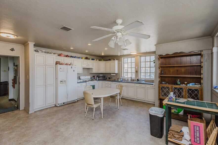 More Photos Of 920 Millington St, Winfield Storefront Retail Office For Sale