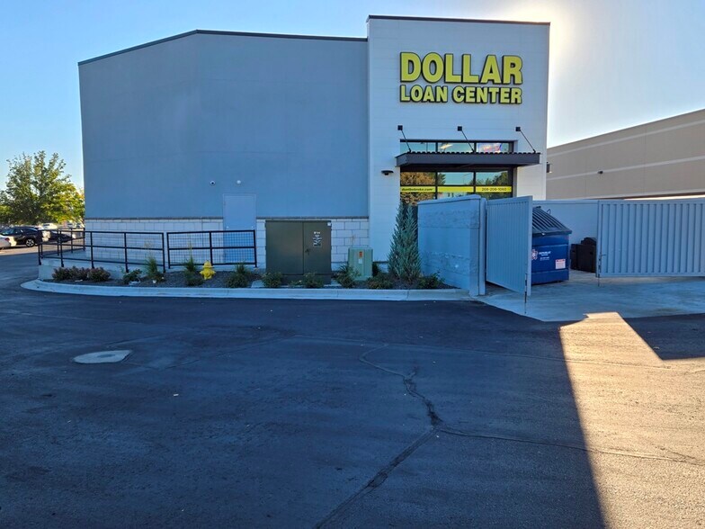 More Photos Of 1255 N Happy Valley Rd, Nampa Restaurant For Sale