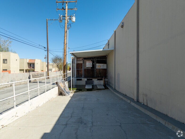 More Photos Of 44201-44247 N 10th St W, Lancaster Unknown For Lease