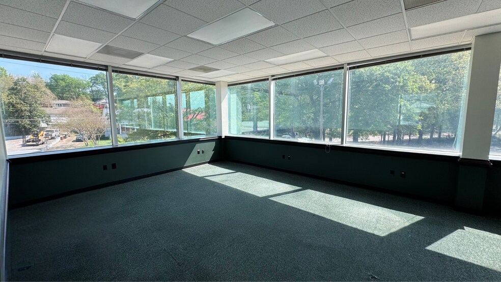 More Photos Of 790 Pershing Rd, Raleigh Office For Lease