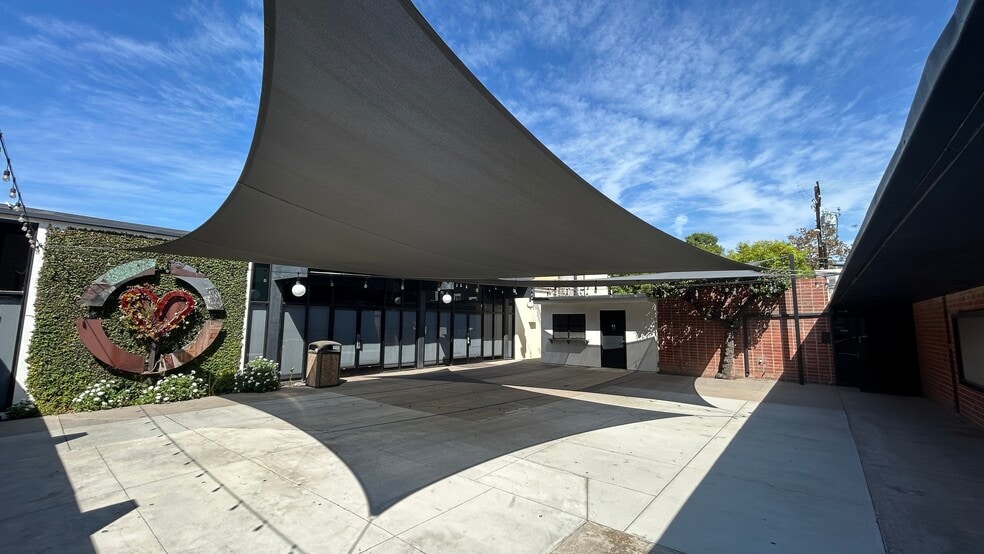 More Photos Of 701 W Broadway, Anaheim Religious Facility For Sale