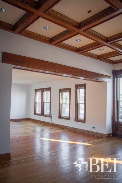 More Photos Of 11 N Batavia Ave, Batavia Office For Sale