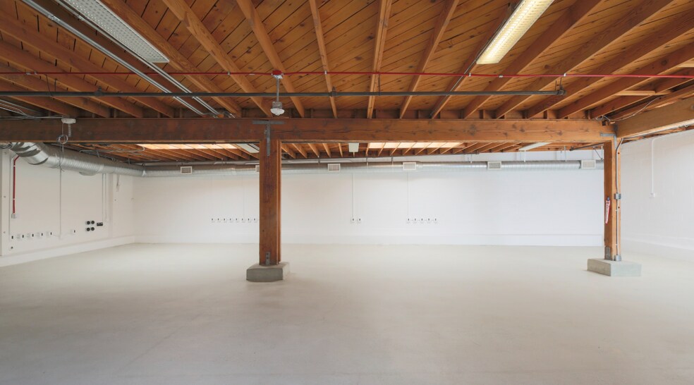 More Photos Of 8509-8511 Steller Dr, Culver City Office For Lease