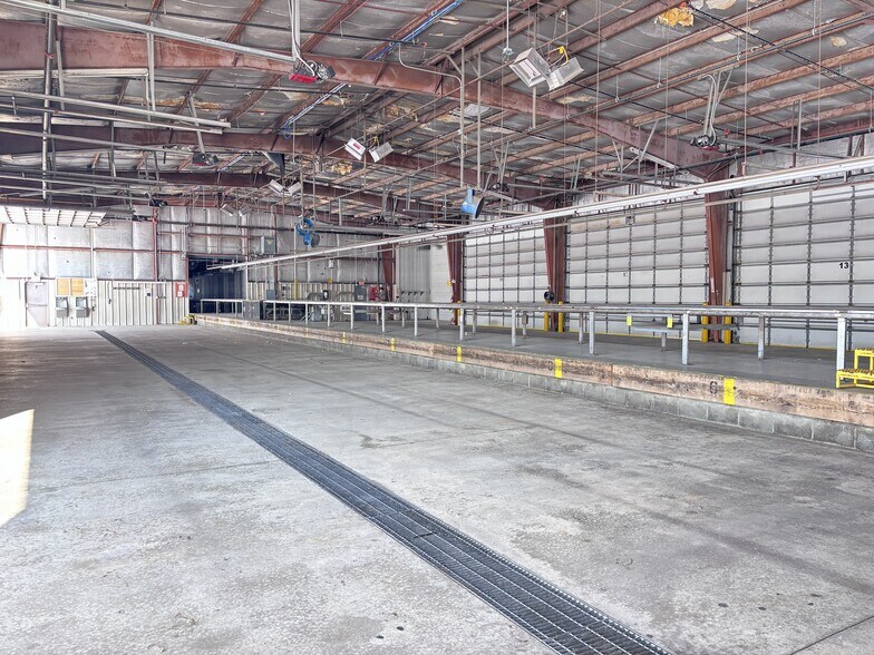 More Photos Of 1851 Industrial Dr, Celina Distribution For Lease