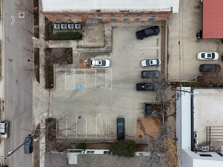 More Photos Of 916 Bryan Ave, Fort Worth Loft Creative Space For Lease