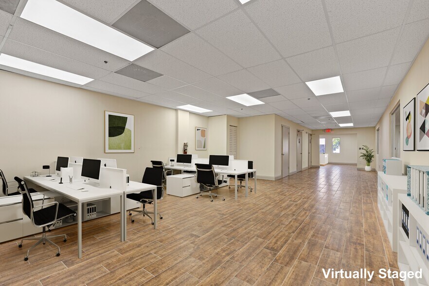 More Photos Of 2101-2163 NW 79th Ave, Doral Warehouse For Lease