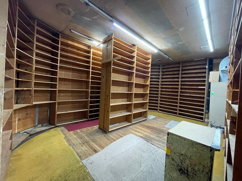 More Photos Of 704 Main Ave, Passaic Storefront For Lease