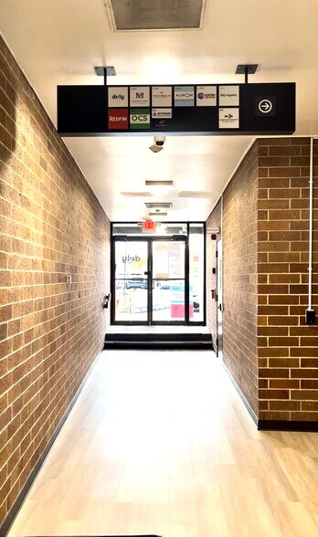 More Photos Of 5100 Main St, Downers Grove Medical For Lease