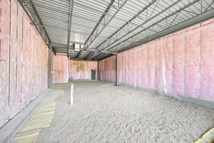 More Photos Of 701 Hwy 55 East, Buffalo Storefront Retail Office For Lease