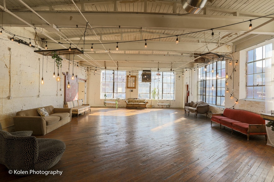 More Photos Of 70 Spruce St, Paterson Warehouse For Sale