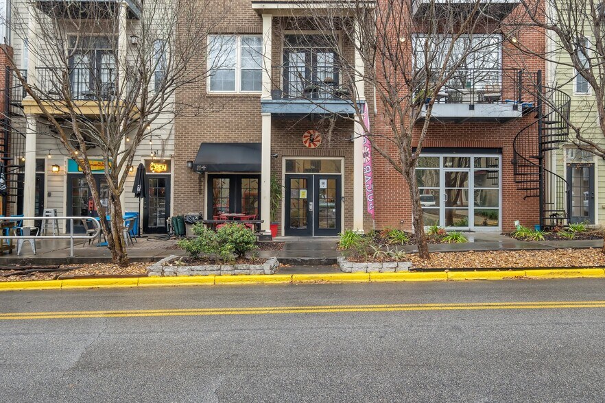 More Photos Of 114 All Saints St, Tallahassee Storefront Retail Office For Sale
