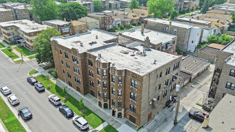More Photos Of 8000 S Hermitage Ave, Chicago Multifamily For Sale