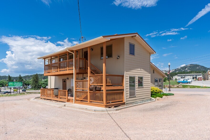 More Photos Of 1100 Mount Rushmore Rd, Custer Flex For Sale