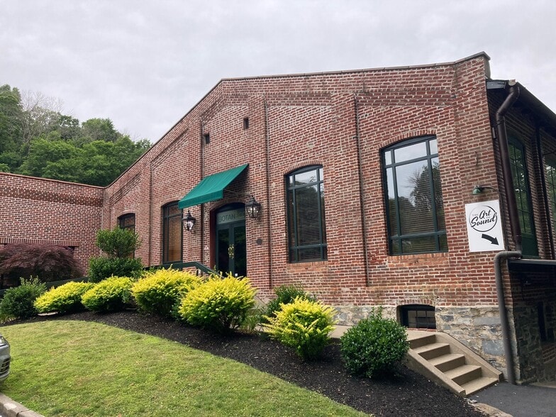 Primary Photo Of 199-201 S Main St, Lambertville Office For Lease