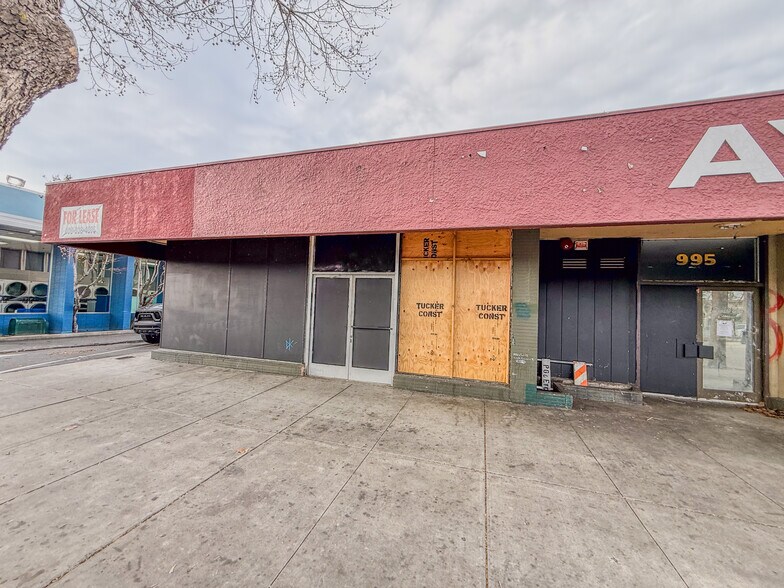 More Photos Of 995 E Santa Clara St, San Jose Storefront For Lease