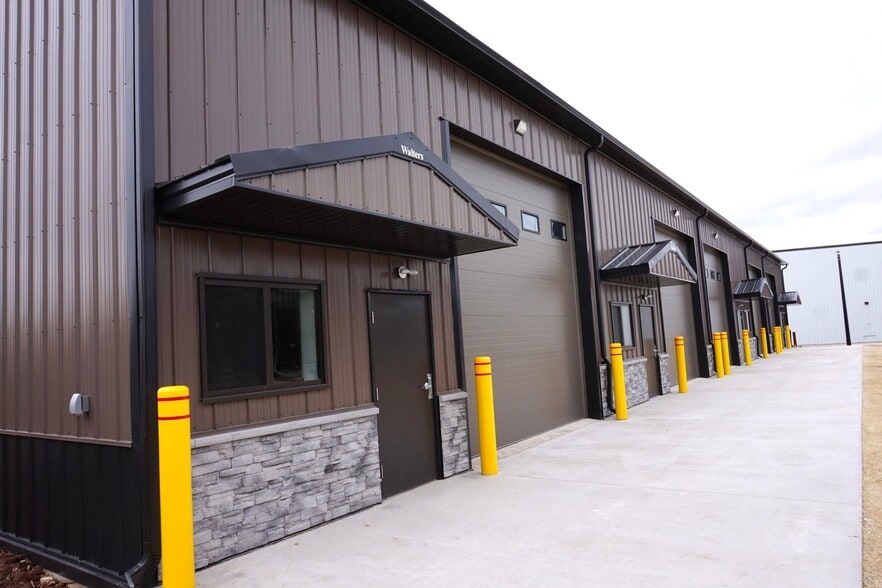 More Photos Of 233 Innovation Dr, Fredonia Flex For Lease