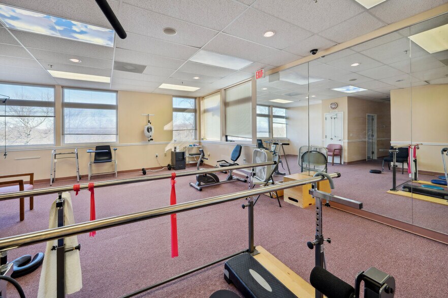 More Photos Of 1374 Whitehorse Hamilton Square Rd, Hamilton Medical For Sale