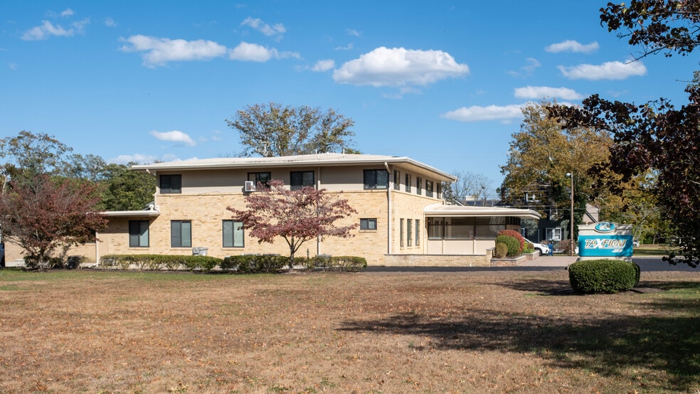 More Photos Of 650 Washington St, Toms River Medical For Sale