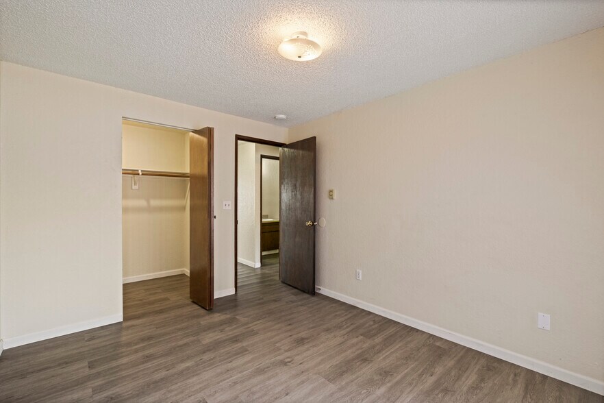 More Photos Of 1800 Evergreen St, Walla Walla Apartments For Sale