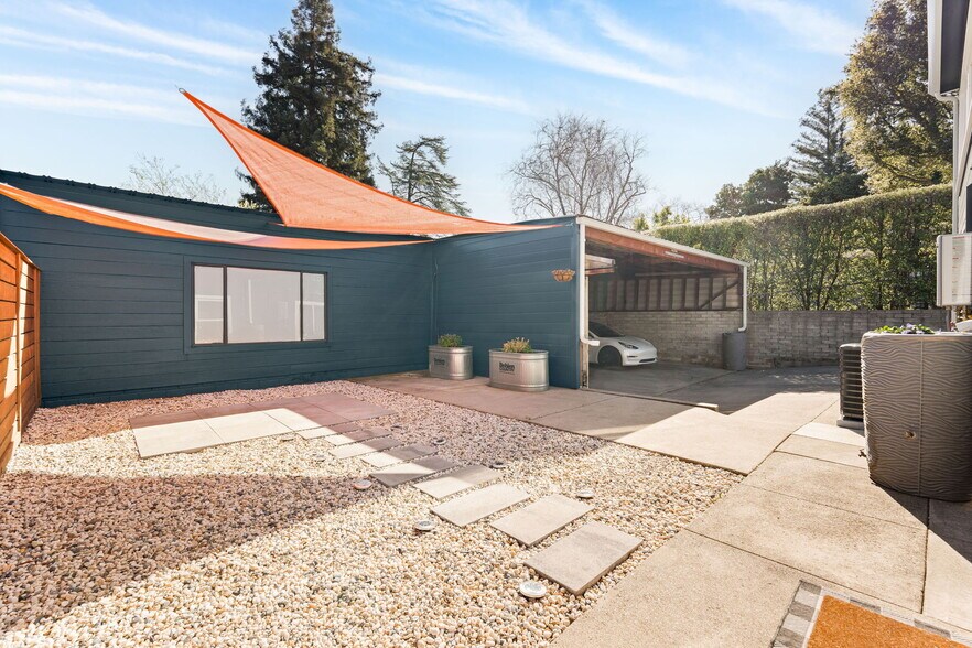 More Photos Of 8124 Greenly Dr, Oakland Apartments For Sale