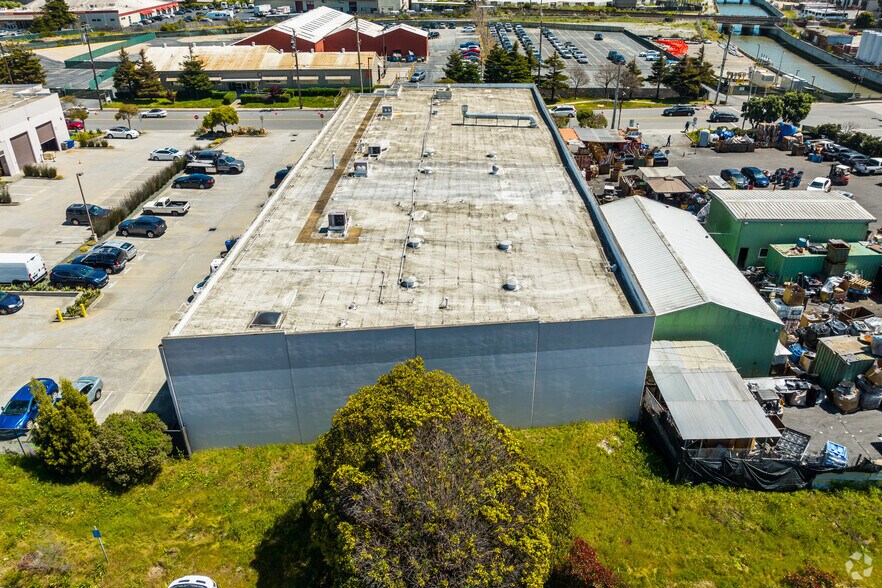 More Photos Of 20 S Linden Ave, South San Francisco Warehouse For Sale
