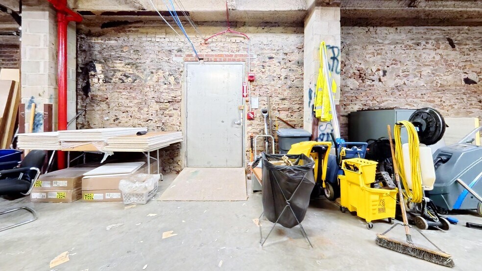 More Photos Of 9 Bond St, Brooklyn Office For Lease