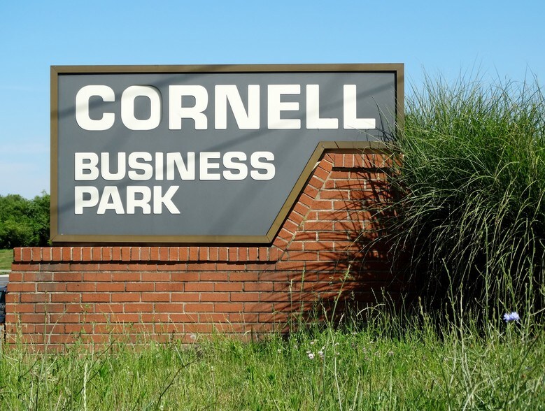 More Photos Of 300 Cornell Dr, Wilmington Flex For Sale