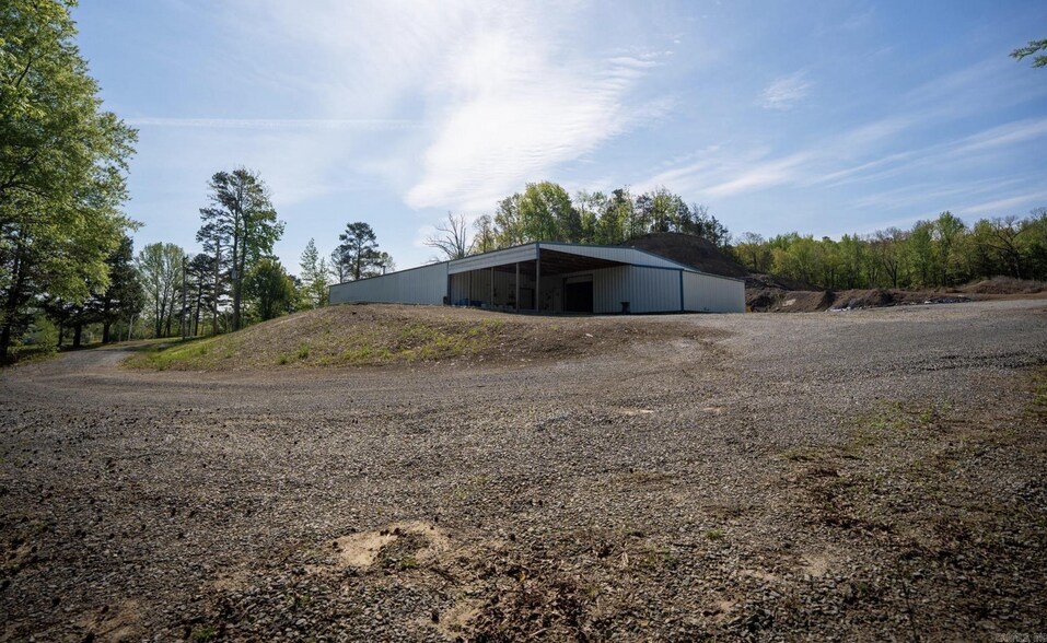 More Photos Of 119 Gemar, Pangburn Industrial For Sale