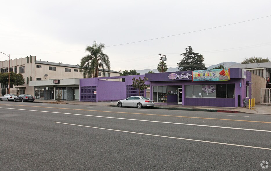 More Photos Of 1607-1619 1/2 Victory Blvd, Glendale Storefront Retail Residential For Sale