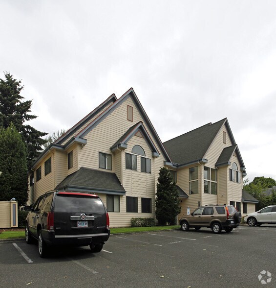 More Photos Of 8515 NE Hazel Dell Ave, Vancouver Office For Sale