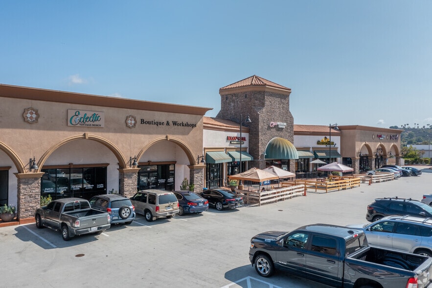 More Photos Of 4253 Oceanside Blvd, Oceanside Unknown For Lease