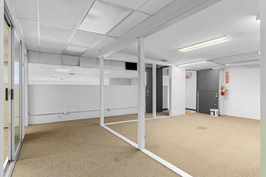 More Photos Of 1608 W Moore Ave, Terrell Auto Dealership For Sale